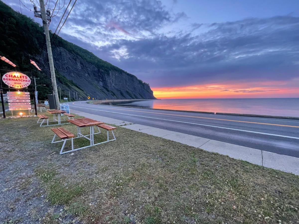 Chalets Bernatchez Mont-Saint-Pierre Zewnętrze zdjęcie